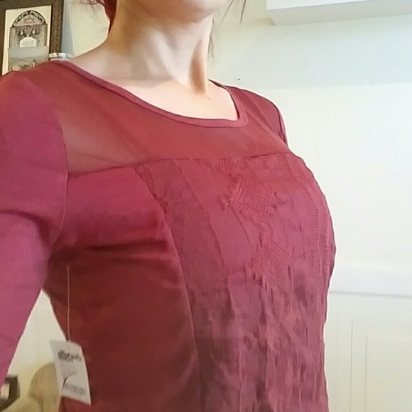 Top - Picture 2 of 3